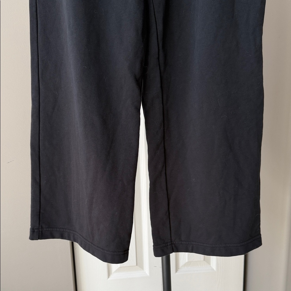 Fabletics Year Round Terry Wide Leg Pant in Black: M - Picture 3 of 6